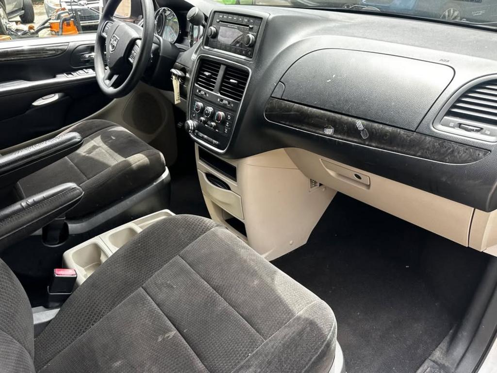 2012 Dodge Grand Caravan - $5,700