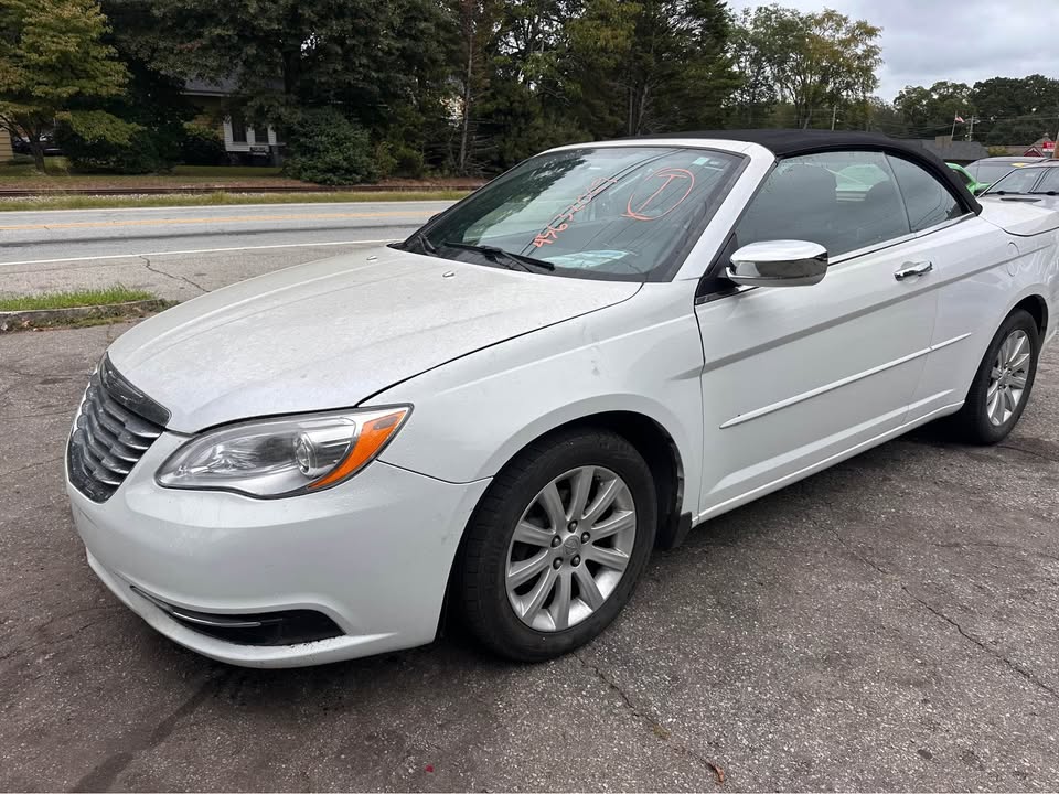 2012 Chrysler 200