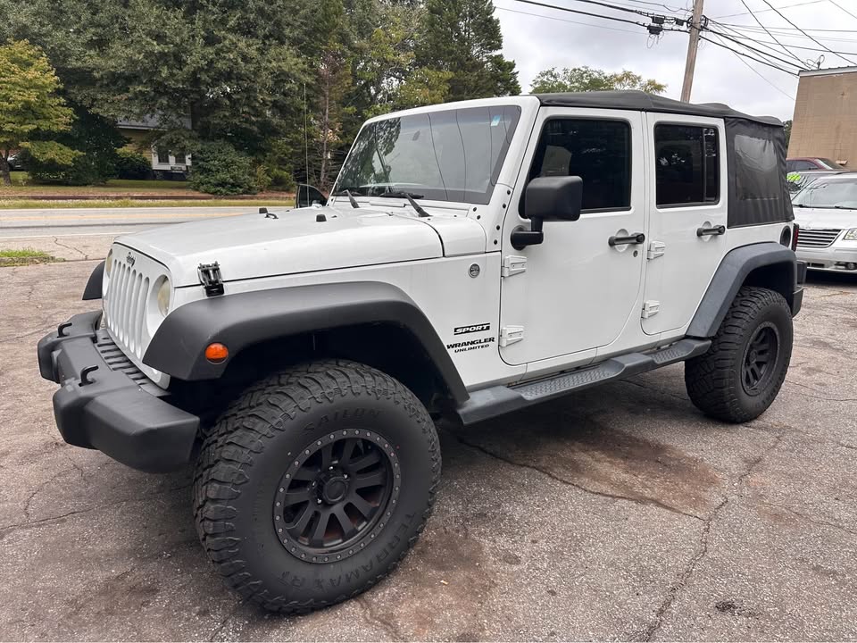 2012 Jeep Wrangler - $10,500