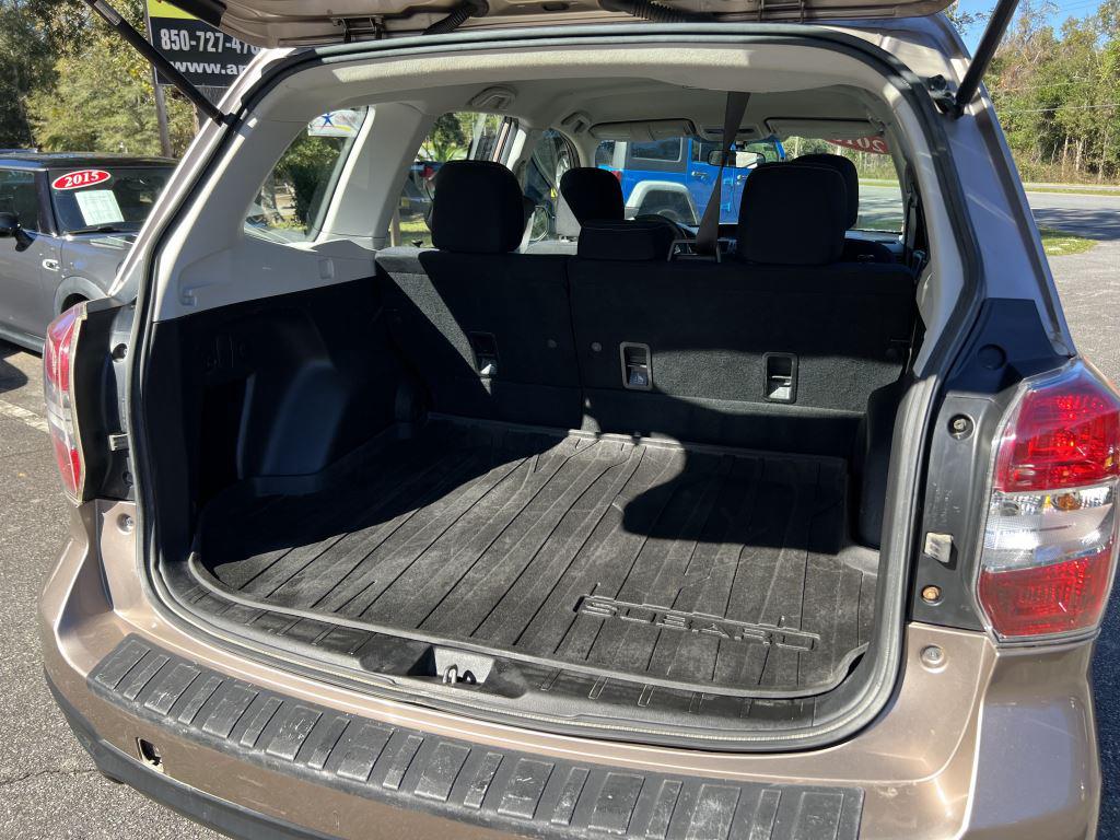 2015 Subaru Forester 2.5i photo