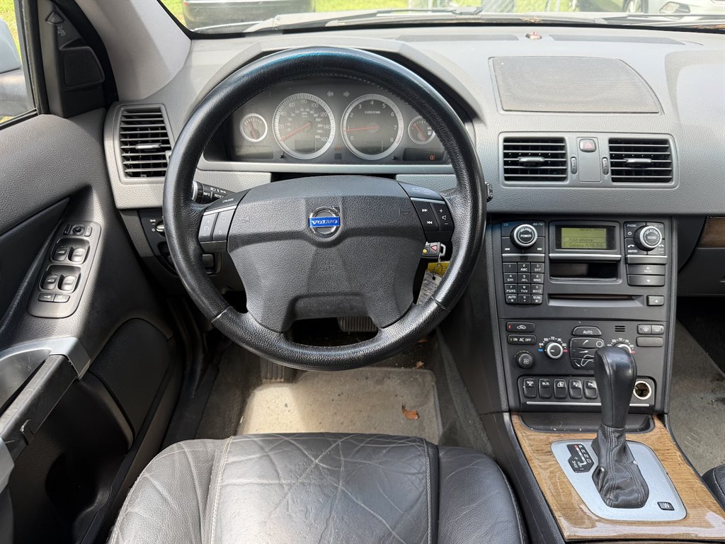 2011 Volvo XC90 - $6,499