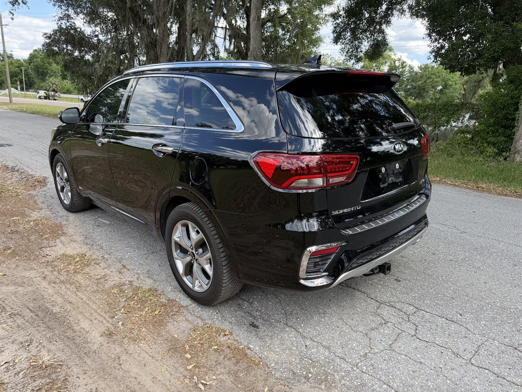 2019 Kia Sorento - $18,999