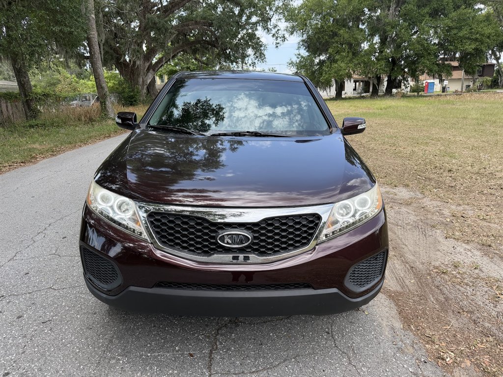 2012 Kia Sorento - $9,999