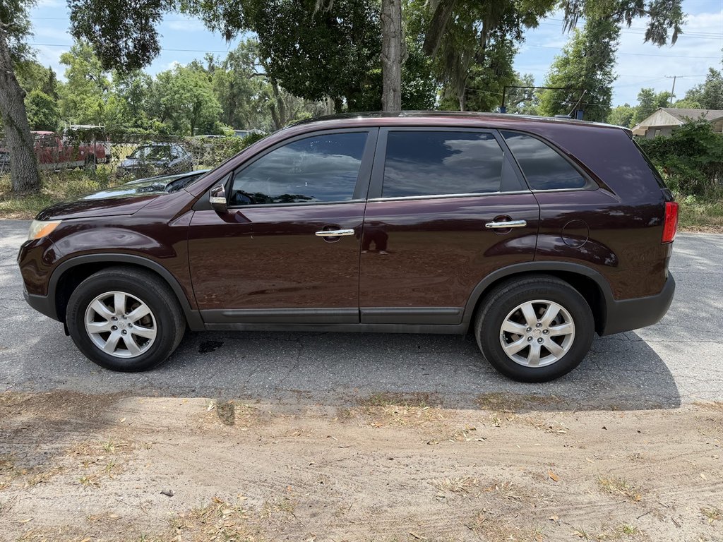 2012 Kia Sorento - $9,999