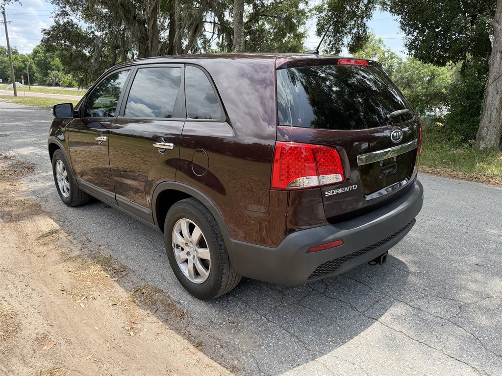 2012 Kia Sorento - $9,999