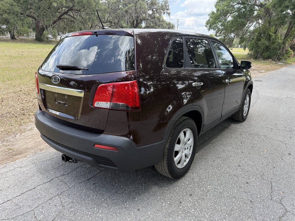 2012 Kia Sorento - $9,999
