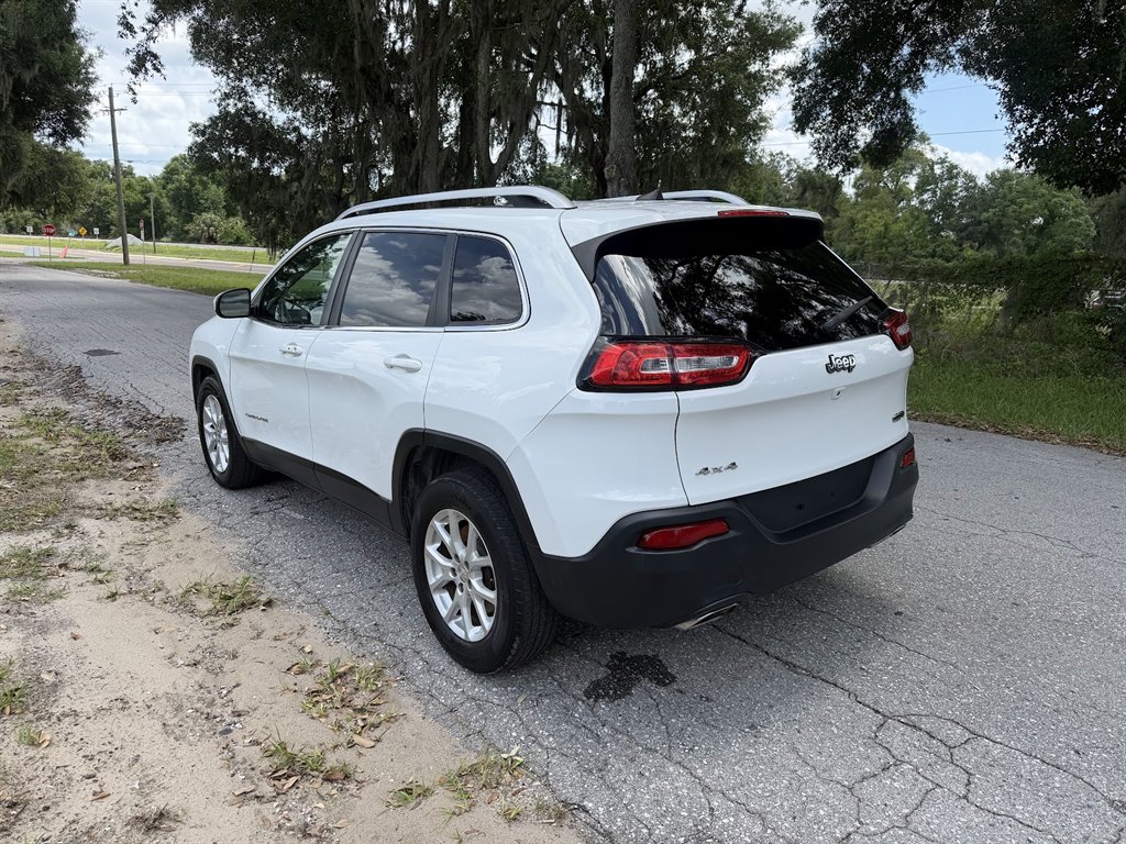 2016 Jeep Cherokee - $13,299