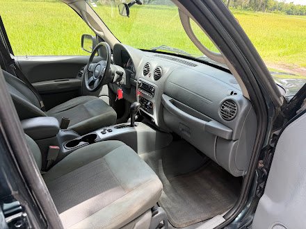 2005 Jeep Liberty - $6,999