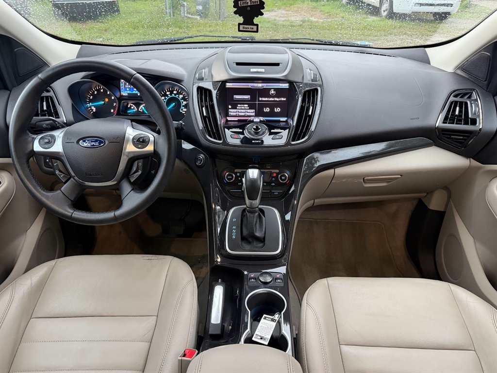 2014 Ford Escape - $8,999