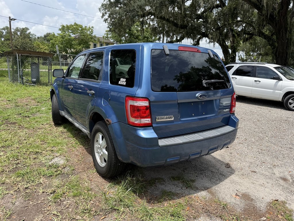 2009 Ford Escape - $4,999