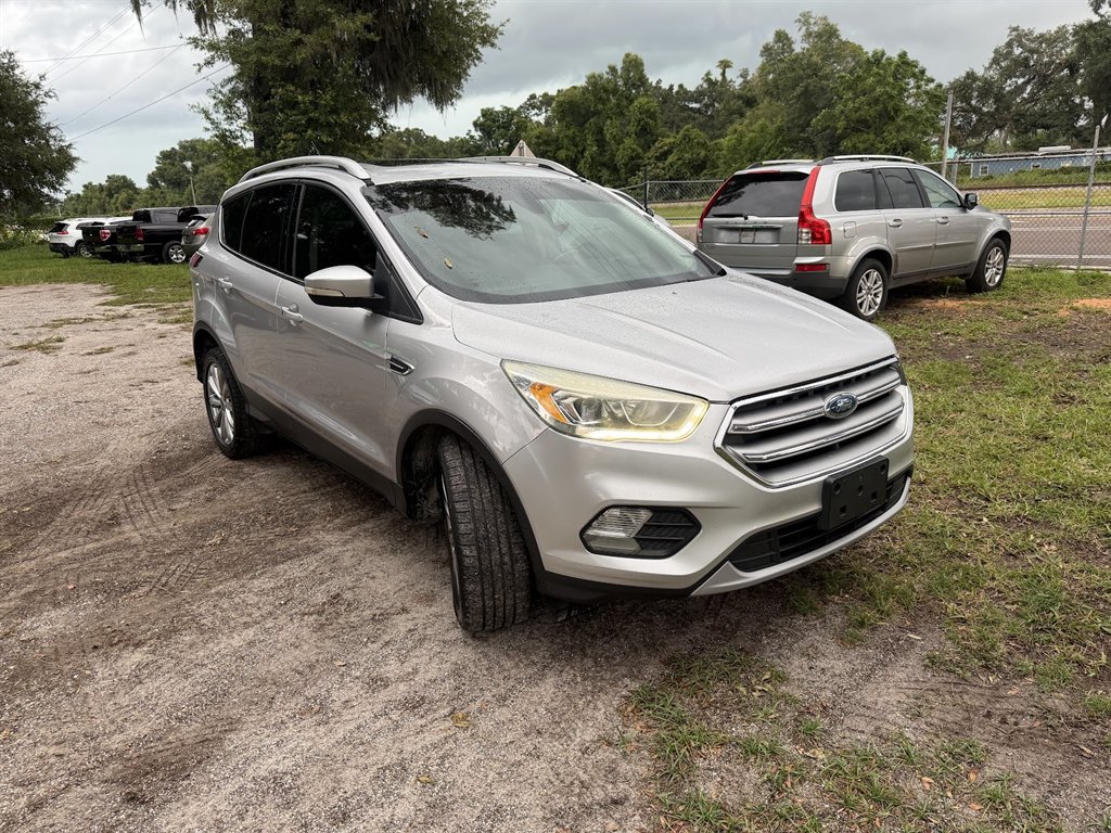 2017 Ford Escape - $7,999