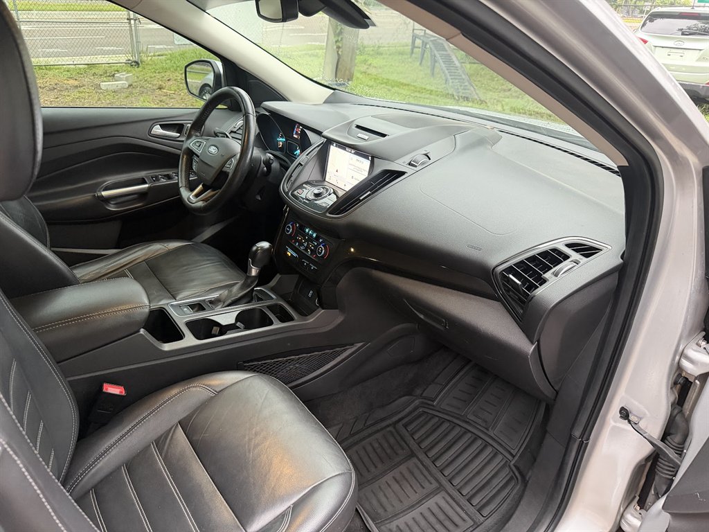 2017 Ford Escape - $7,999
