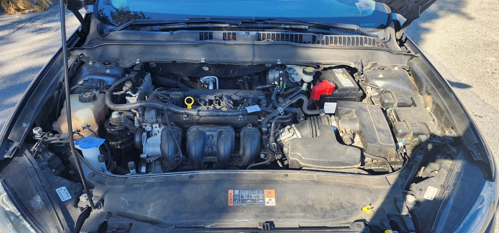 2015 Ford Fusion SE photo