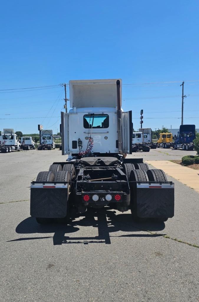 2019 Kenworth T680 - $29,995