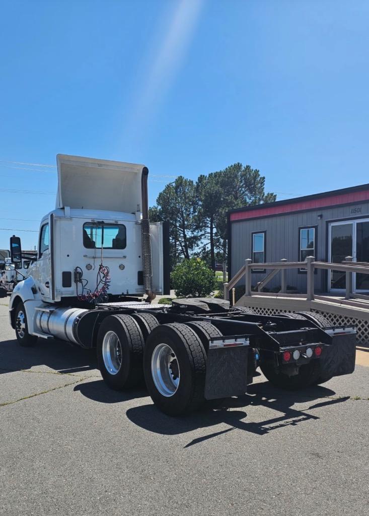 2019 Kenworth T680 - $29,995