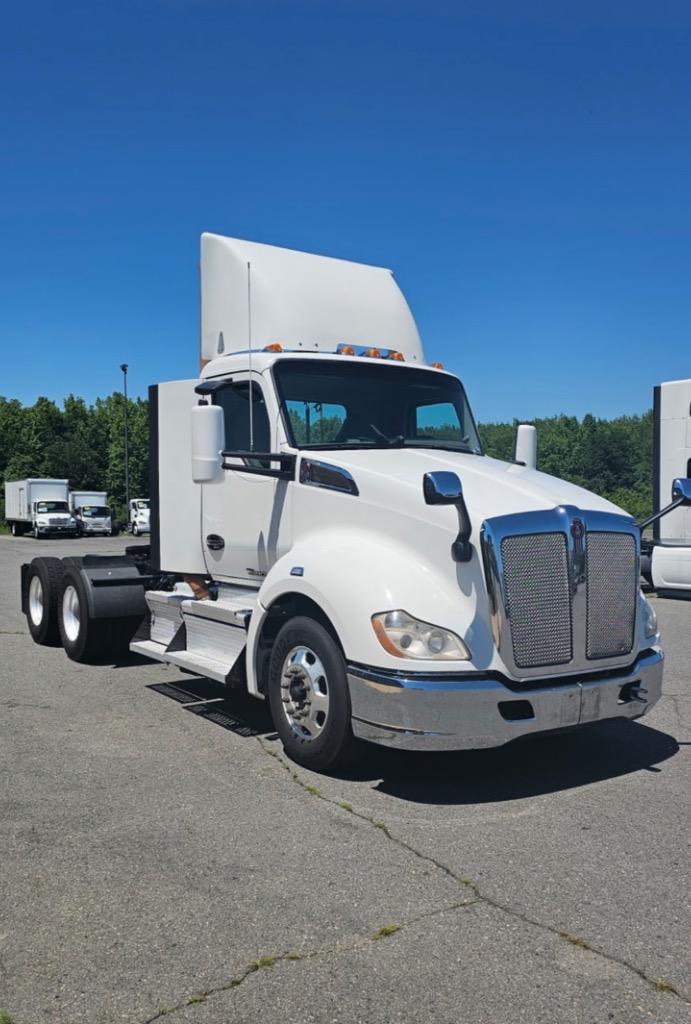 2019 Kenworth T680 - $29,995