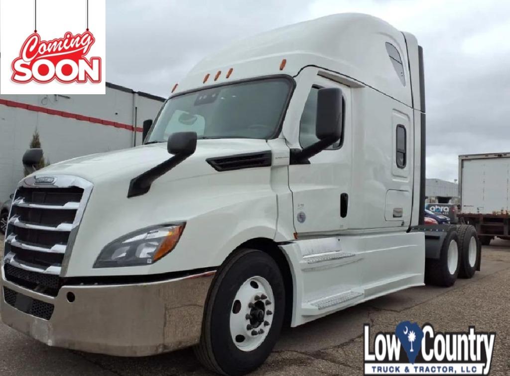 2021 Freightliner Cascadia - $39,995