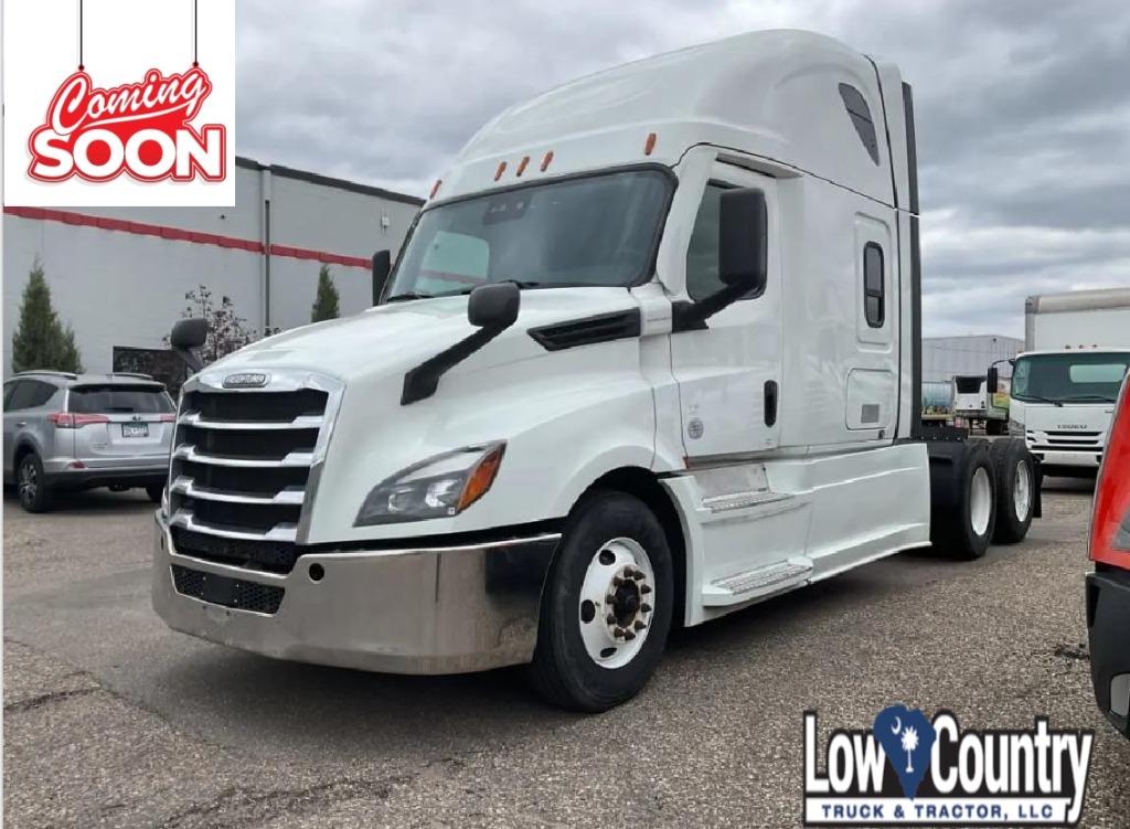 2021 Freightliner Cascadia - $39,995