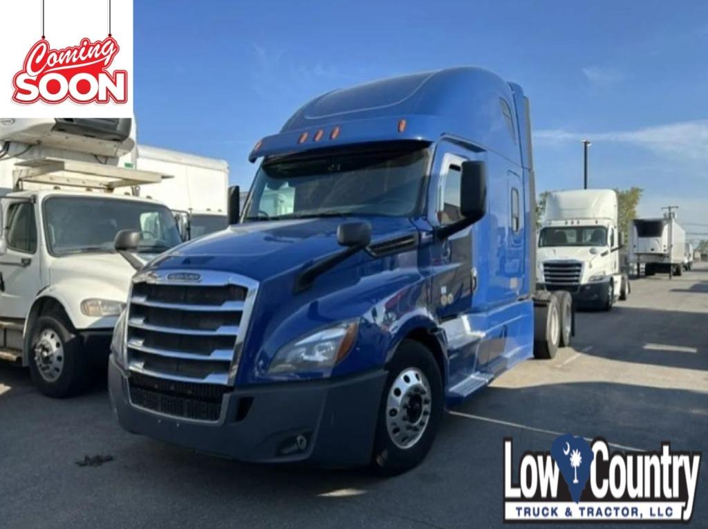 2020 Freightliner Cascadia - $39,995