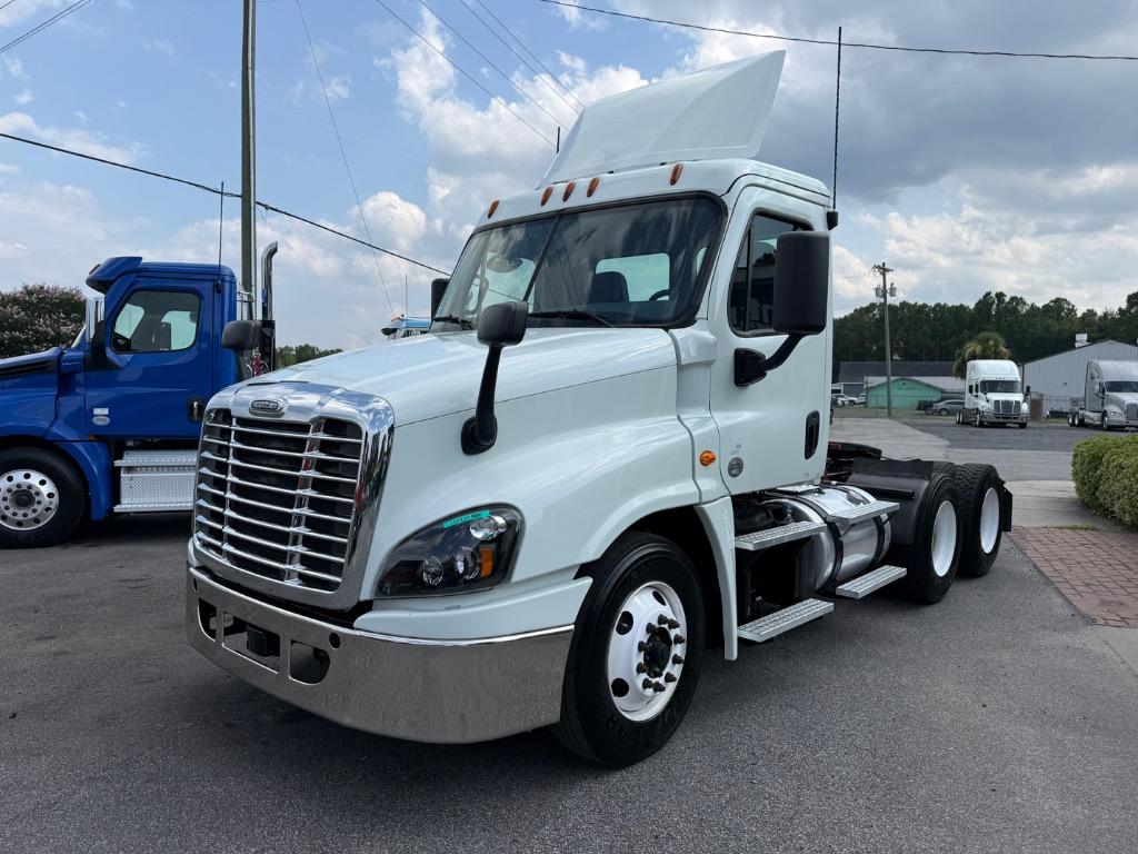 2018 Freightliner Cascadia - $28,995