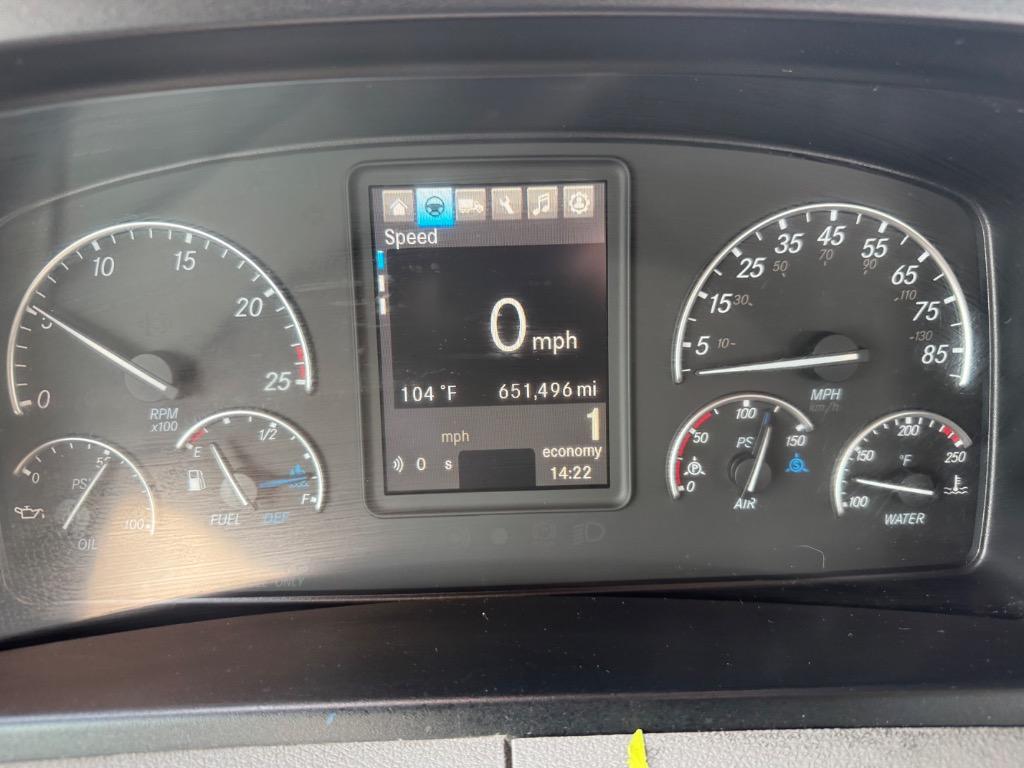 2021 Freightliner Cascadia - $30,995