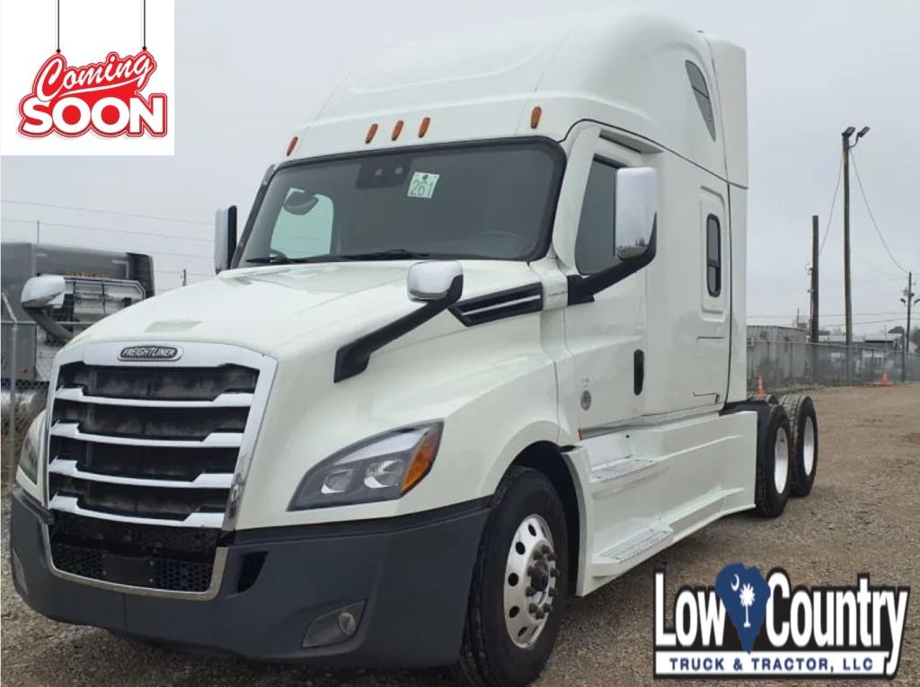 2020 Freightliner Cascadia - $36,995