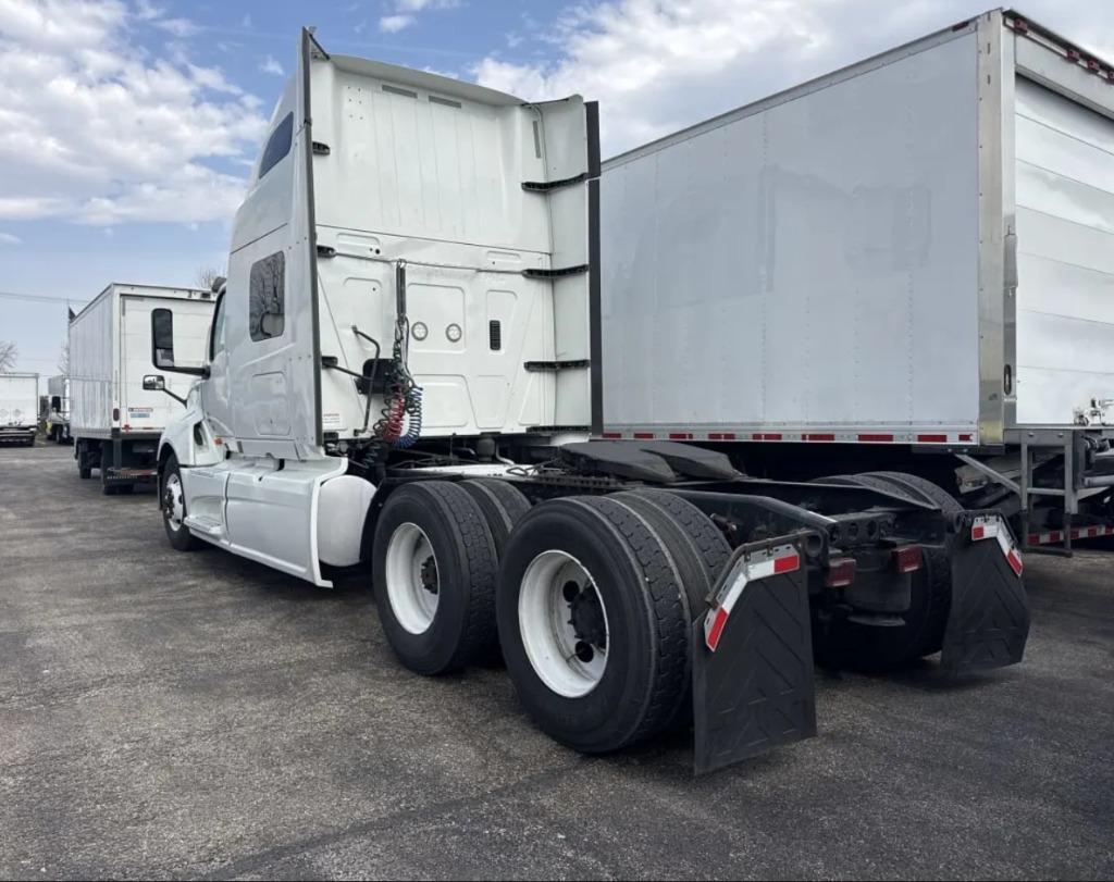2020 International Lt625 - $38,995