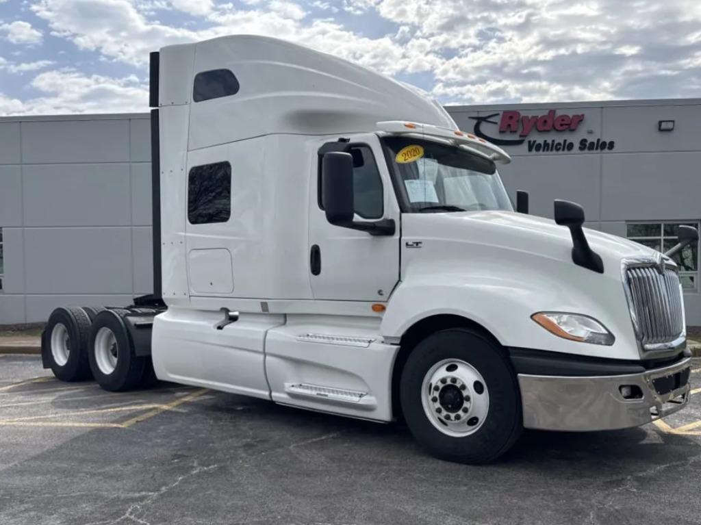 2020 International Lt625 - $38,995
