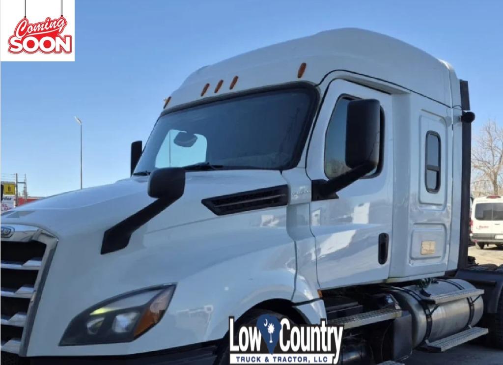 2020 Freightliner Cascadia - $40,995