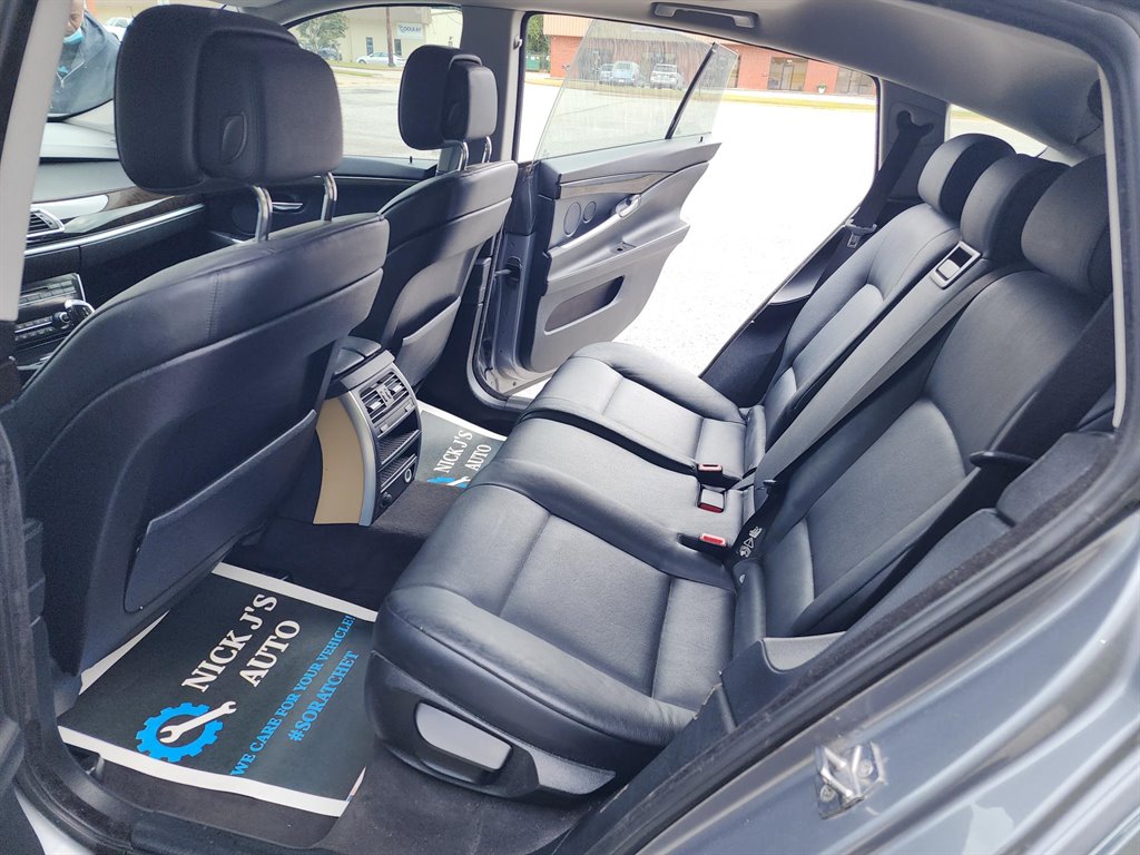 2010 BMW NSX 550i xDrive Gran Turismo photo