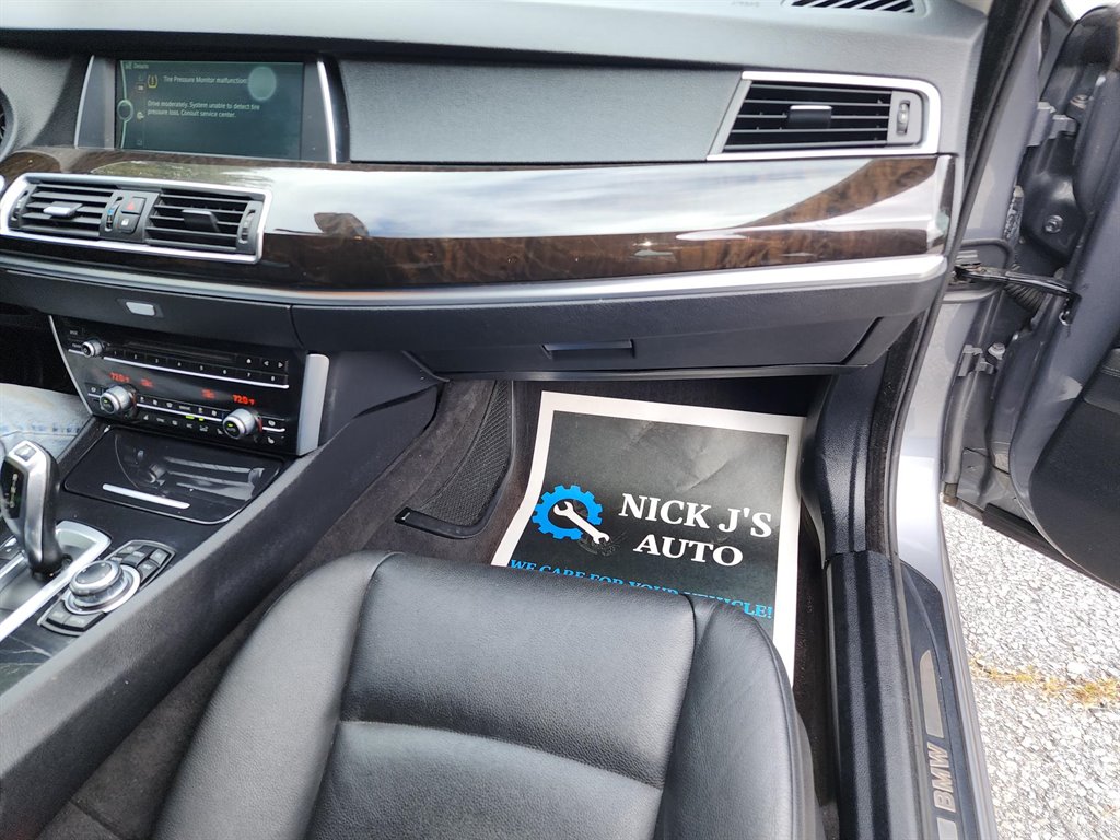 2010 BMW NSX 550i xDrive Gran Turismo photo