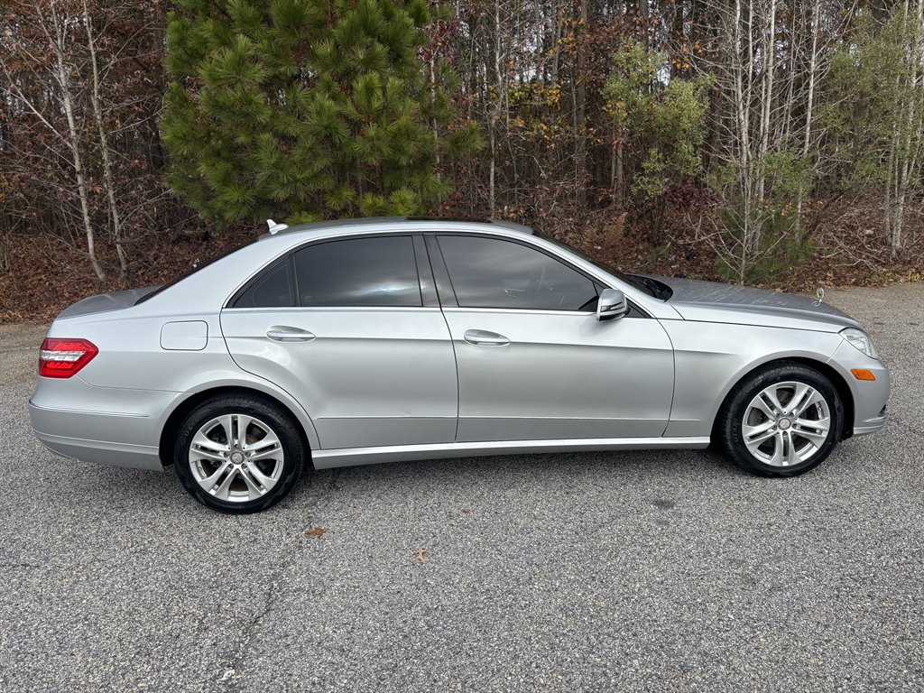 2011 Mercedes-Benz E-Class E350 Luxury photo
