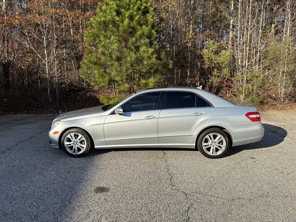 2011 Mercedes-Benz E-Class E350 Luxury photo