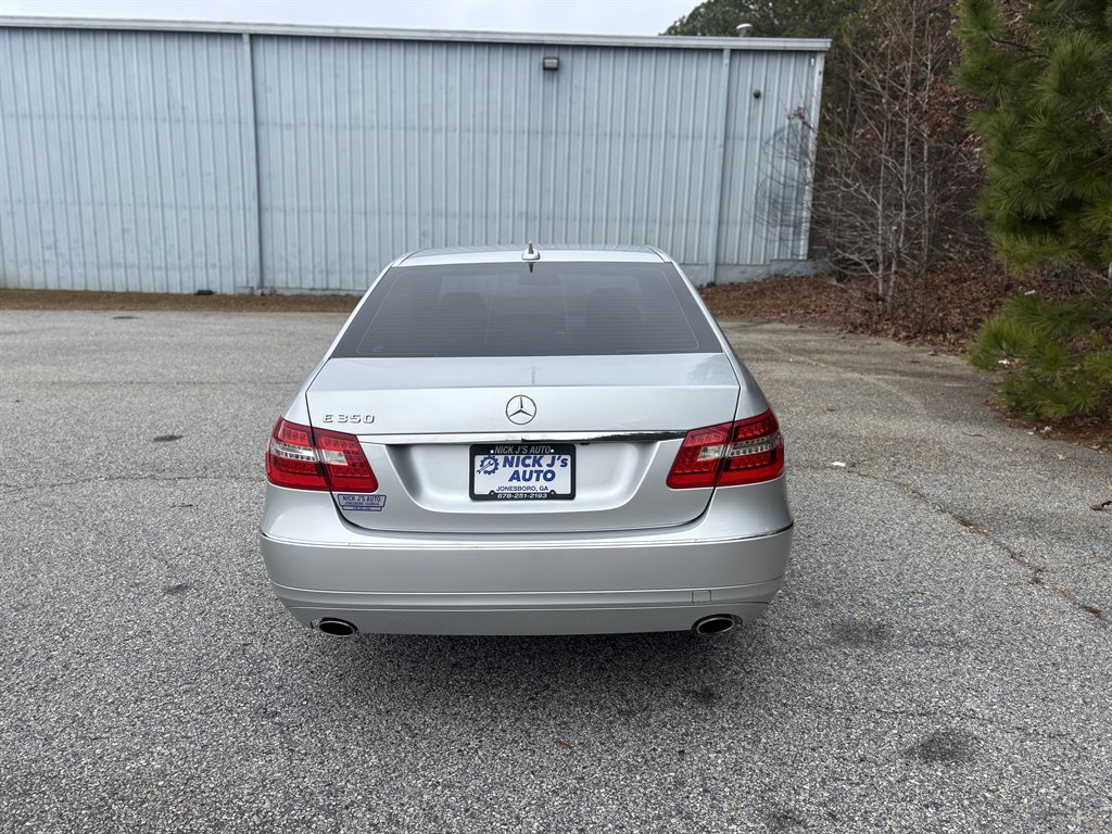2011 Mercedes-Benz E-Class E350 Luxury photo