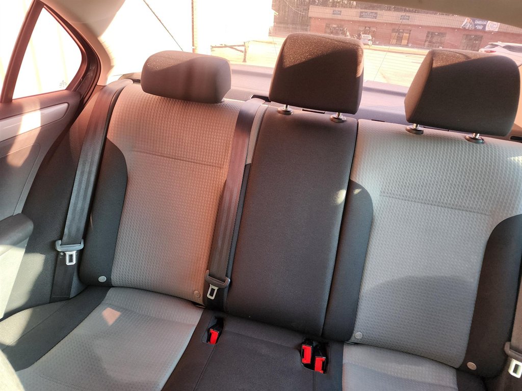 2017 Volkswagen Jetta - $8,900