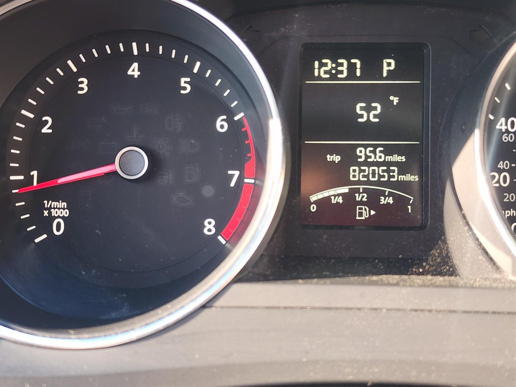 2017 Volkswagen Jetta - $8,900
