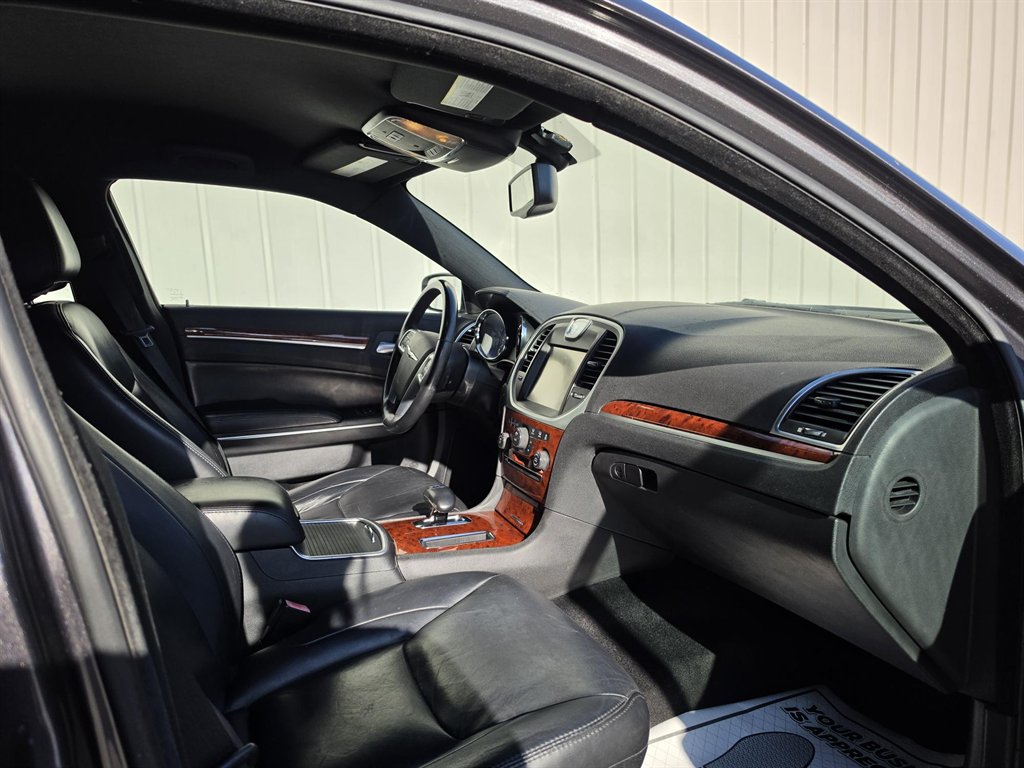 2013 Chrysler 300 - $8,300