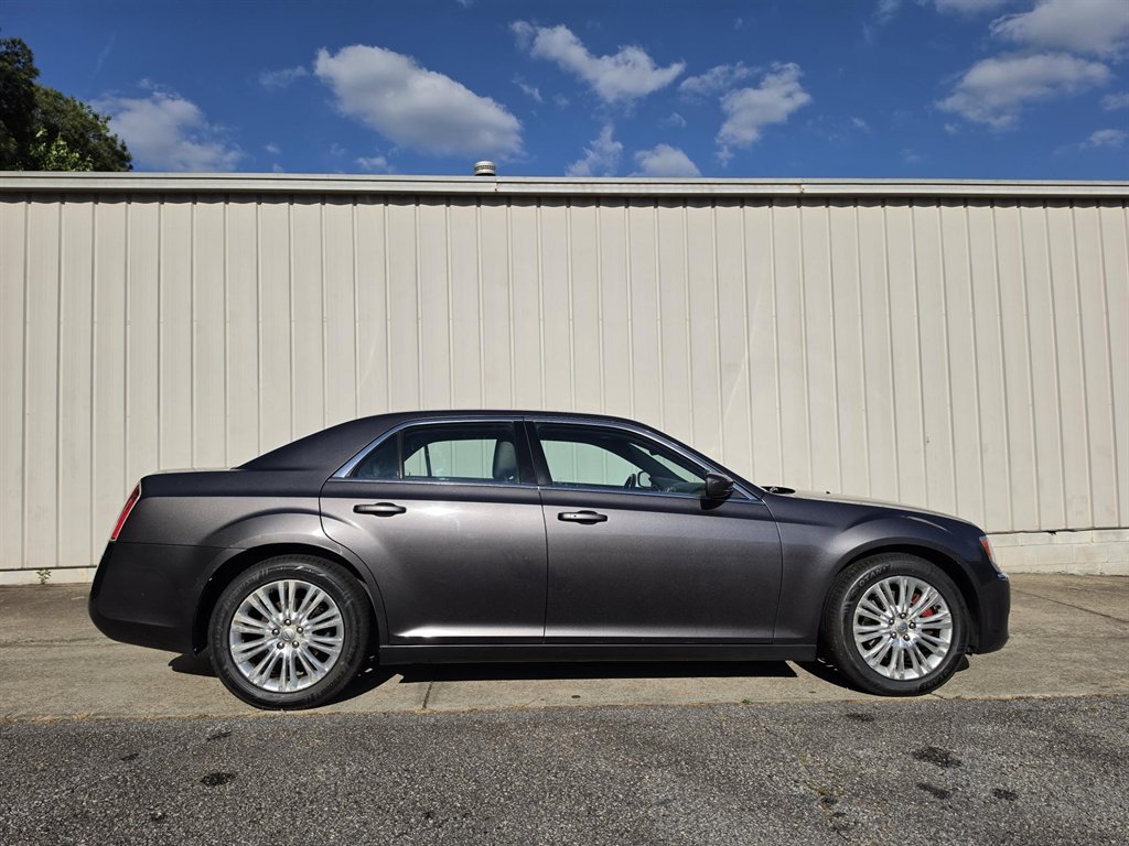 2013 Chrysler 300 - $8,300