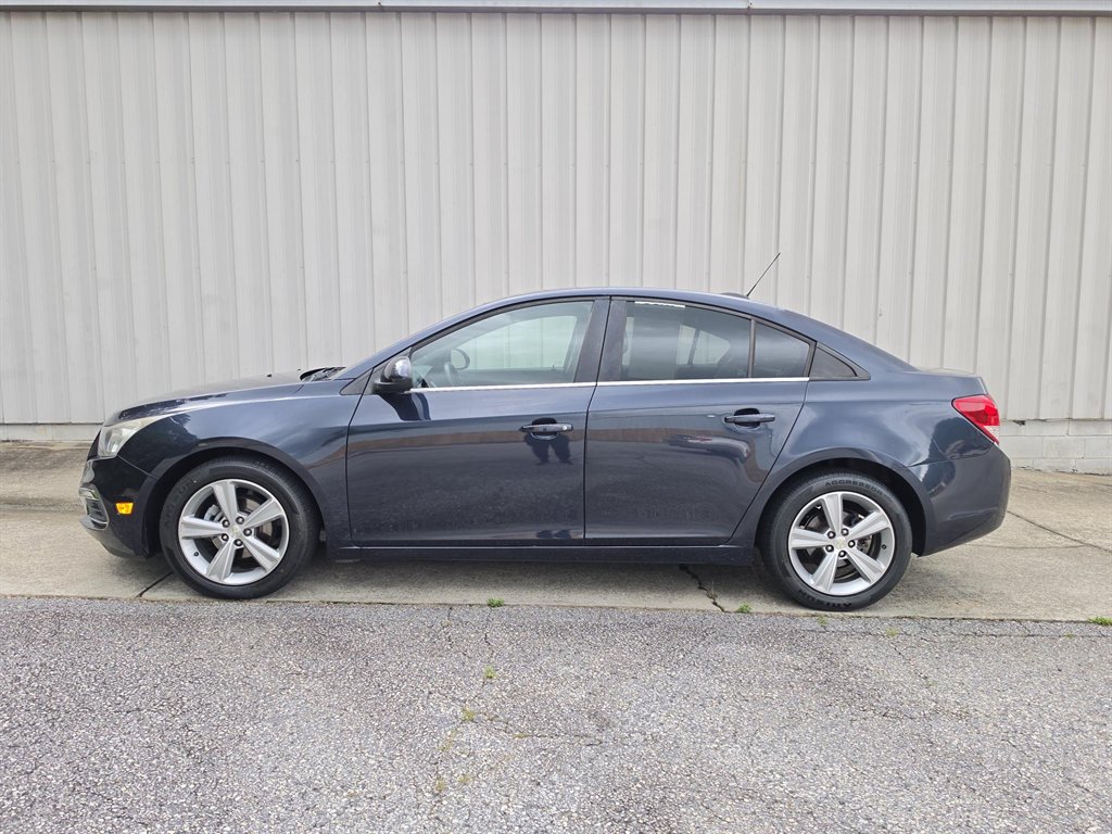 2015 Chevrolet Cruze - $6,200