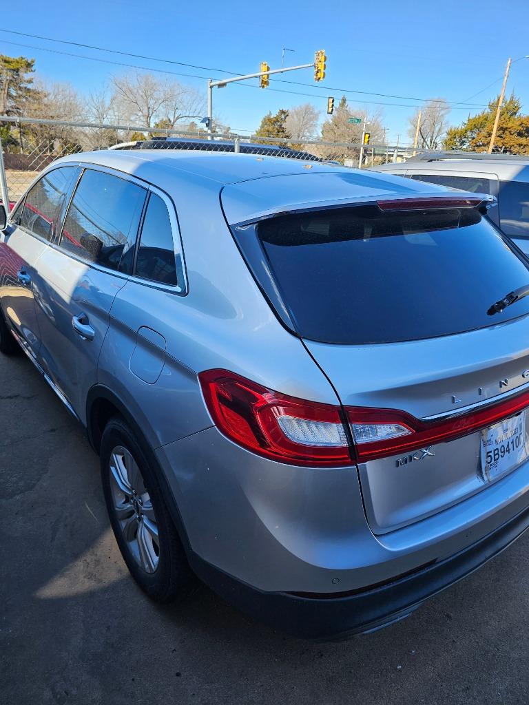 2016 Lincoln MKX - $16,500