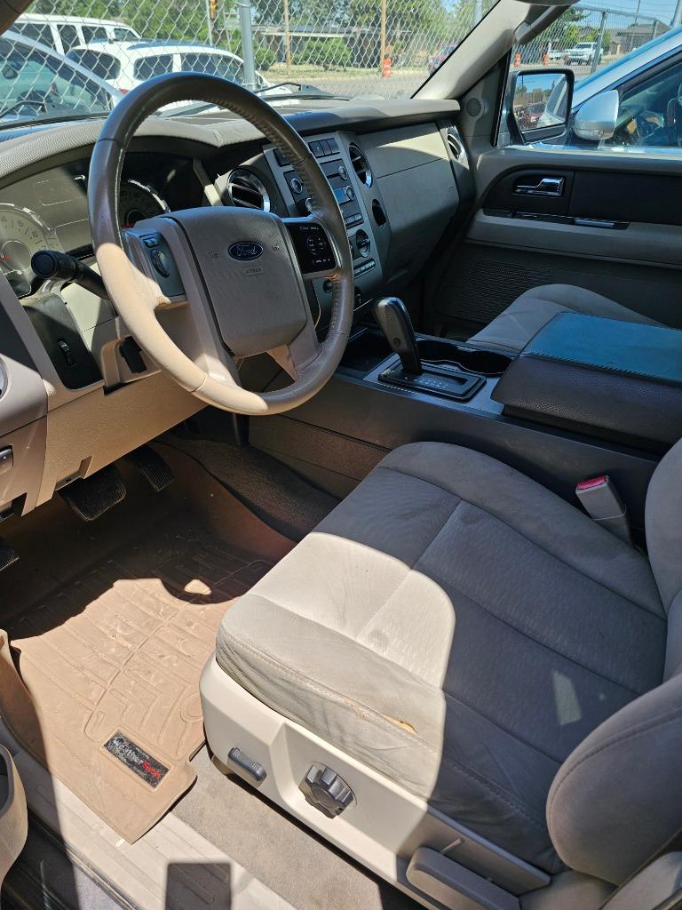 2011 Ford Expedition - $9,500