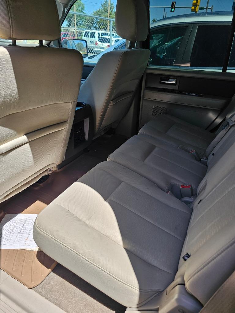 2011 Ford Expedition - $9,500