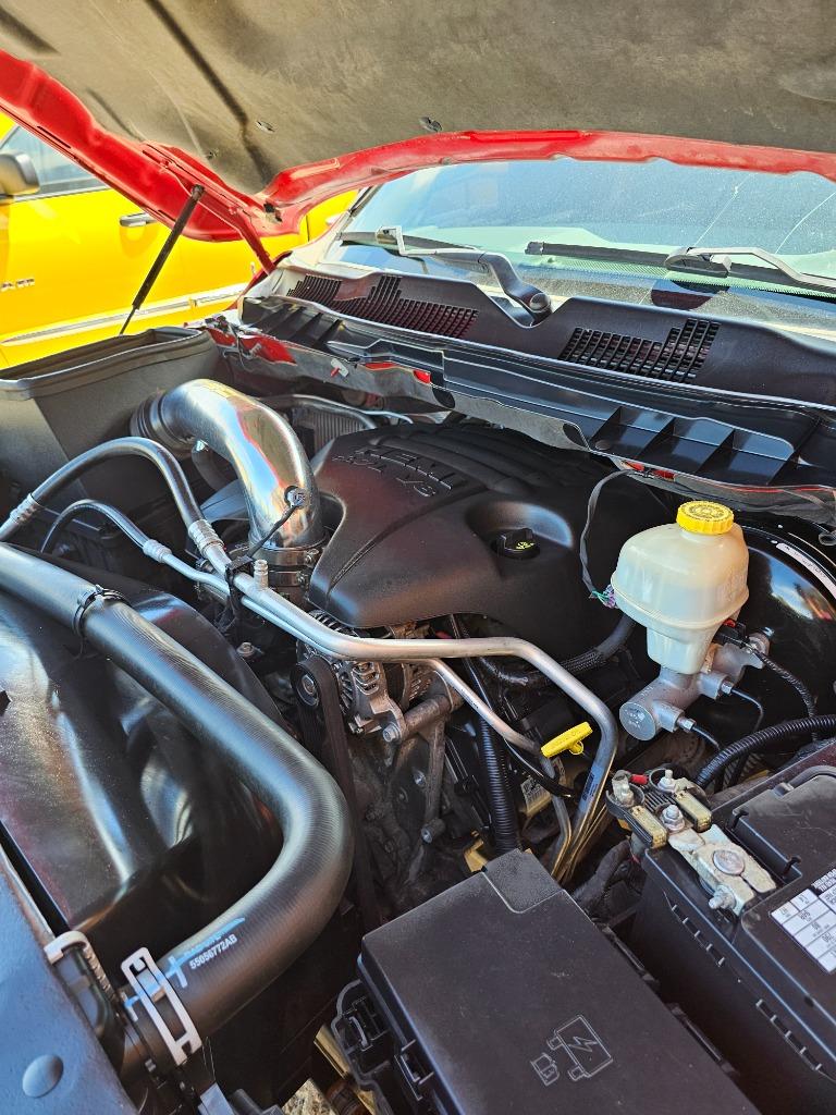 2015 RAM 1500 SLT photo