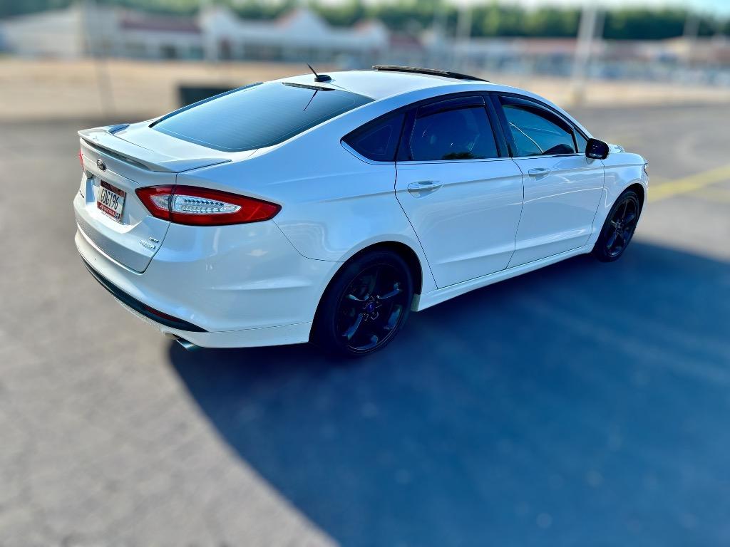 2013 Ford Fusion SE photo