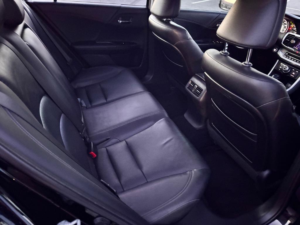 2013 Honda Accord Touring photo