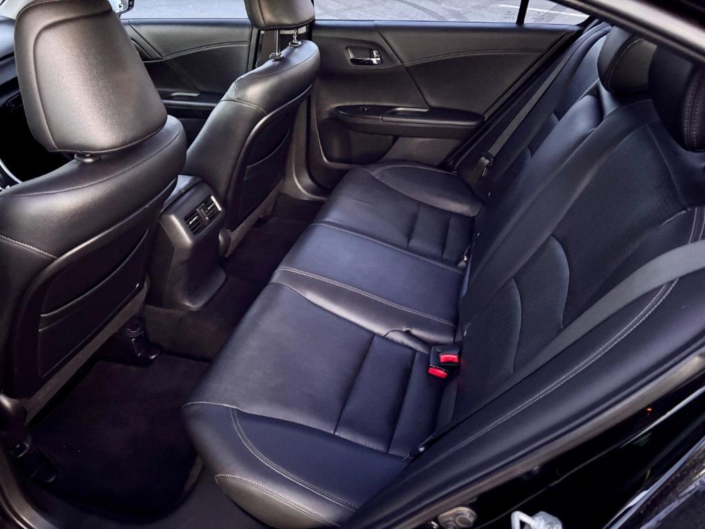 2013 Honda Accord Touring photo