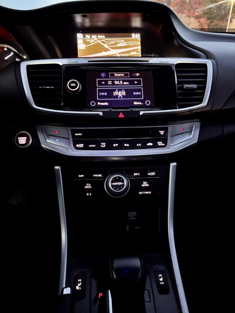 2013 Honda Accord Touring photo