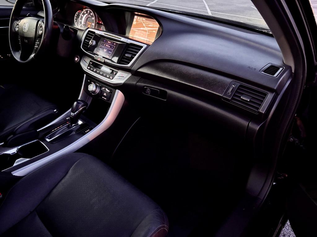 2013 Honda Accord Touring photo