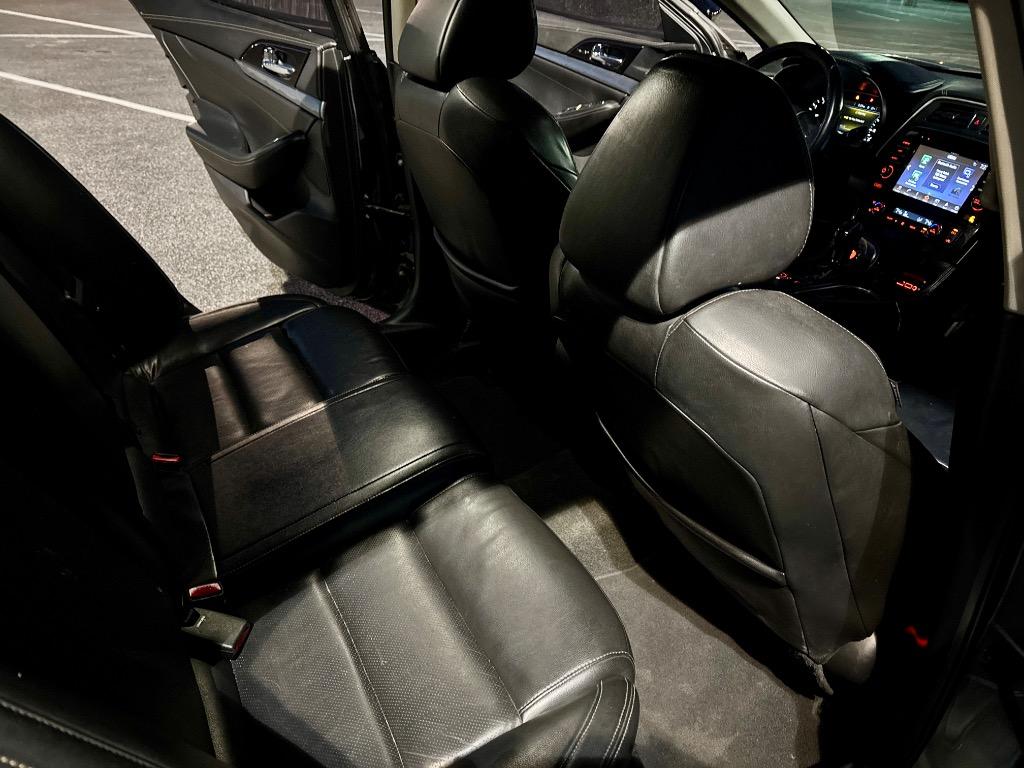 2018 Nissan Maxima Platinum photo