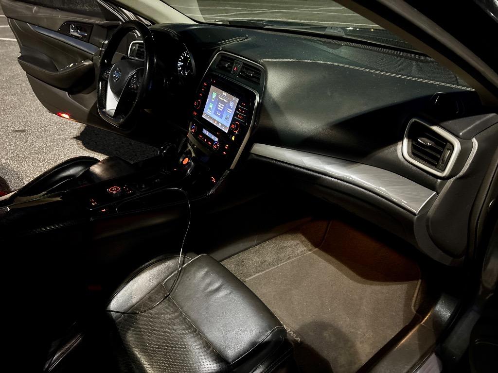 2018 Nissan Maxima Platinum photo